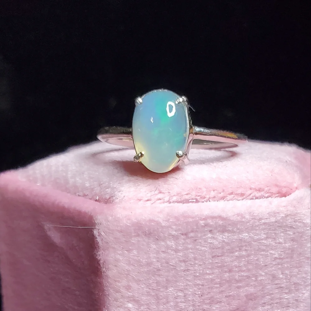 Beautiful Genuine Ethiopian Opal & Sterling Silver Ring - Picture 4 of 10